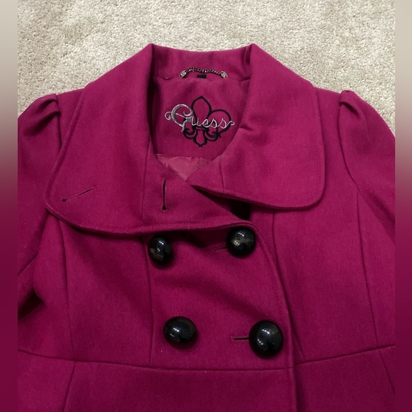 Warm pea coat from Guess - Picture 2 of 3